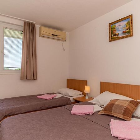 Apartment Knezevic Petrovac Eksteriør billede