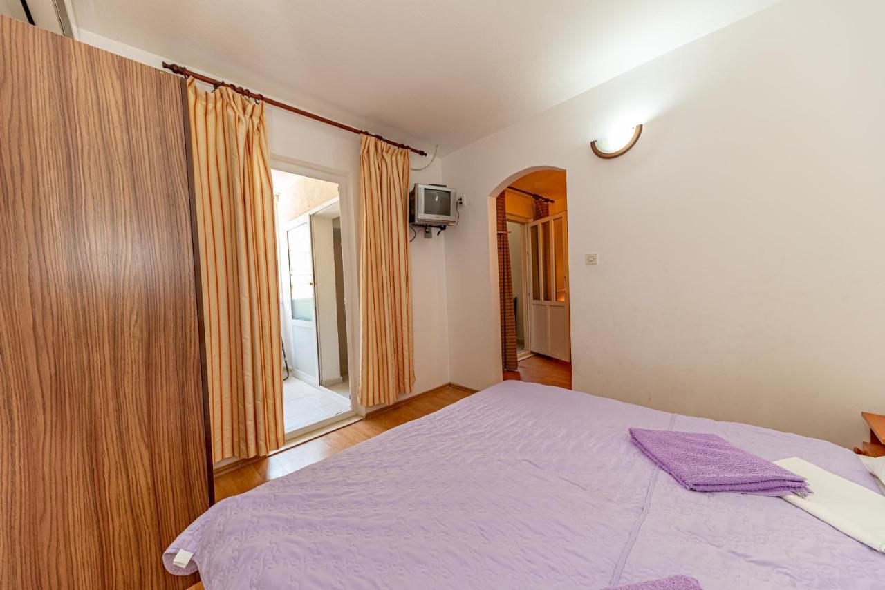 Apartment Knezevic Petrovac Eksteriør billede