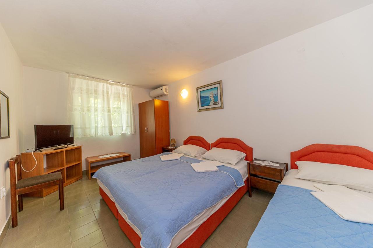 Apartment Knezevic Petrovac Eksteriør billede