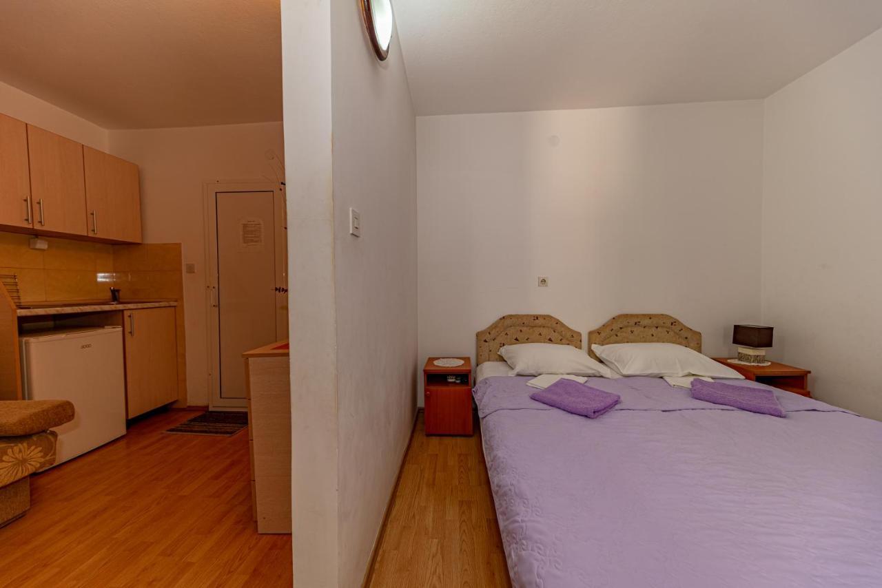 Apartment Knezevic Petrovac Eksteriør billede