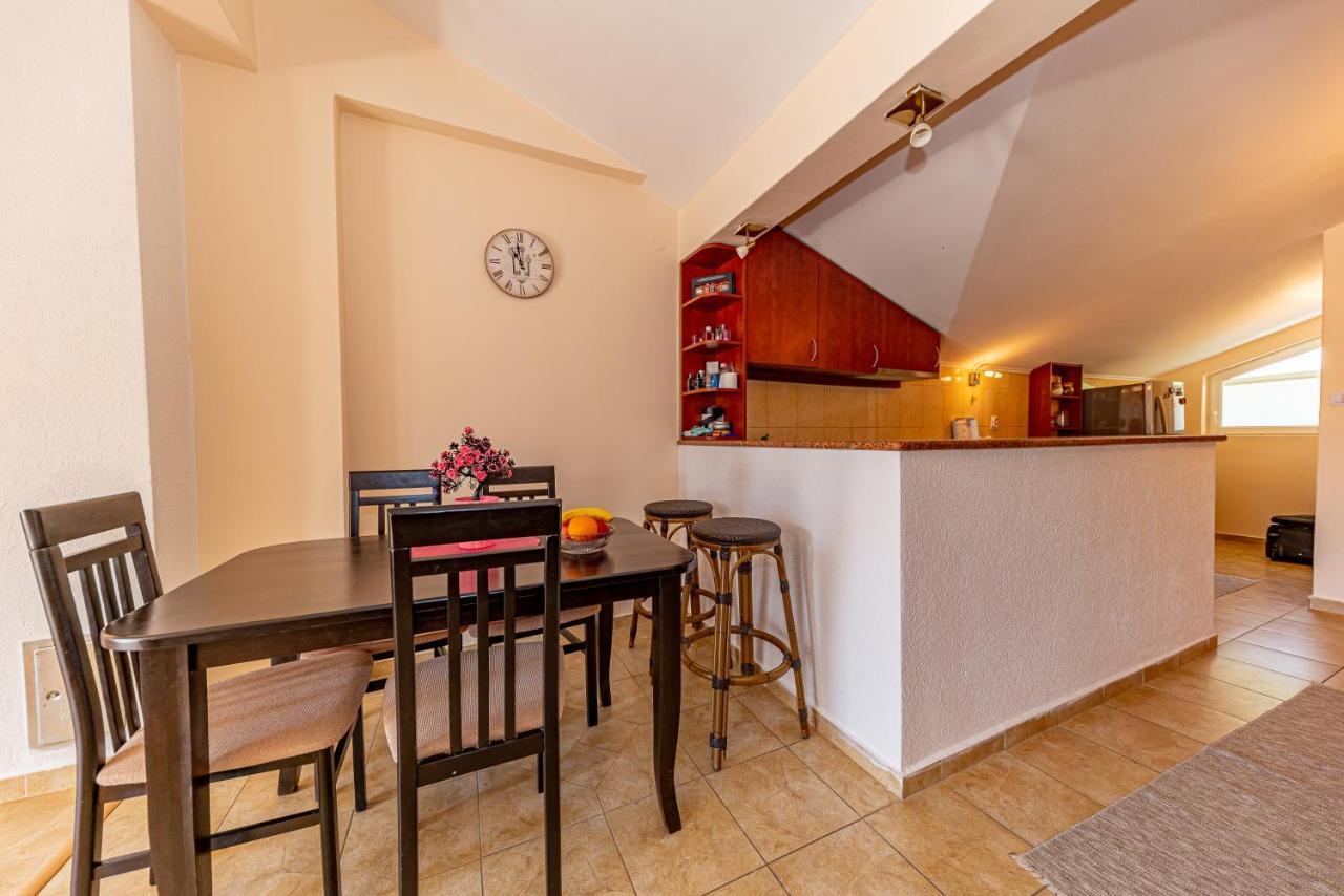 Apartment Knezevic Petrovac Eksteriør billede
