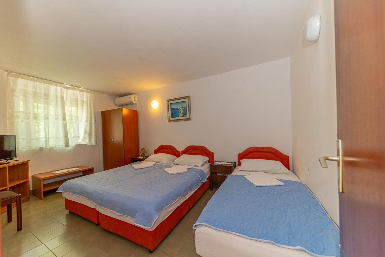 Apartment Knezevic Petrovac Eksteriør billede