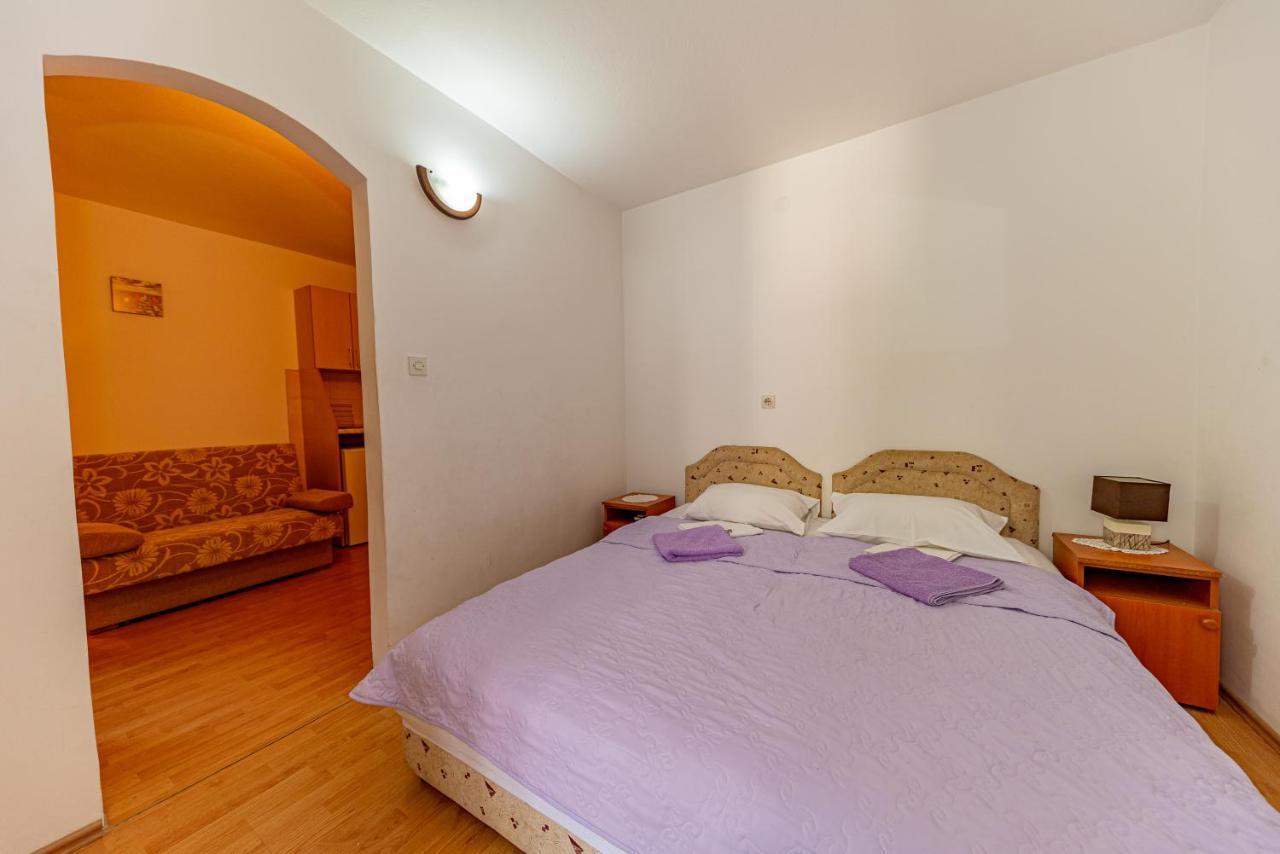 Apartment Knezevic Petrovac Eksteriør billede