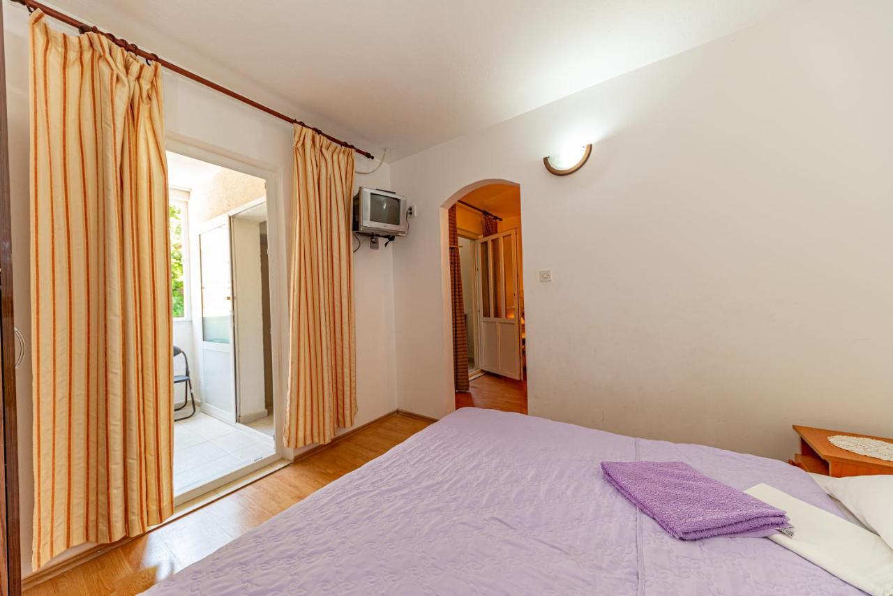 Apartment Knezevic Petrovac Eksteriør billede