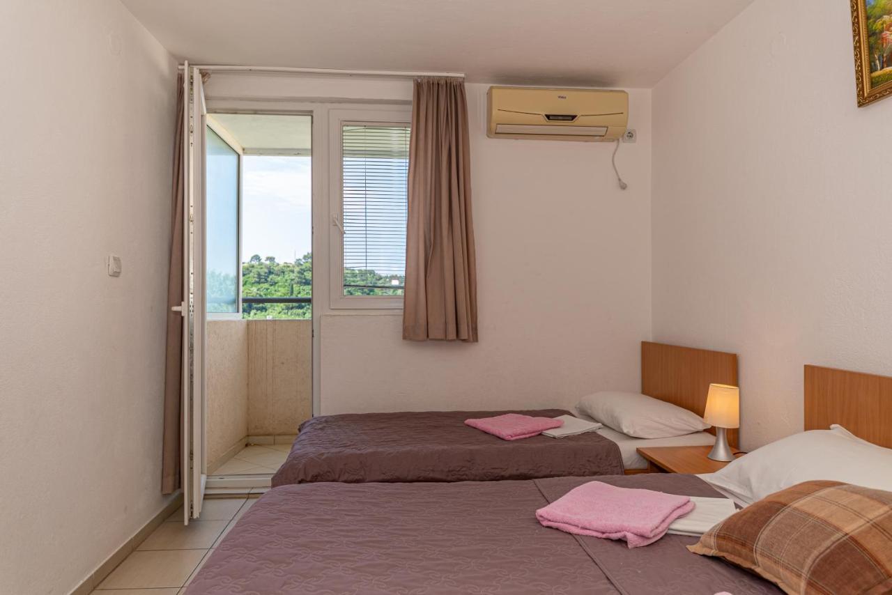 Apartment Knezevic Petrovac Eksteriør billede