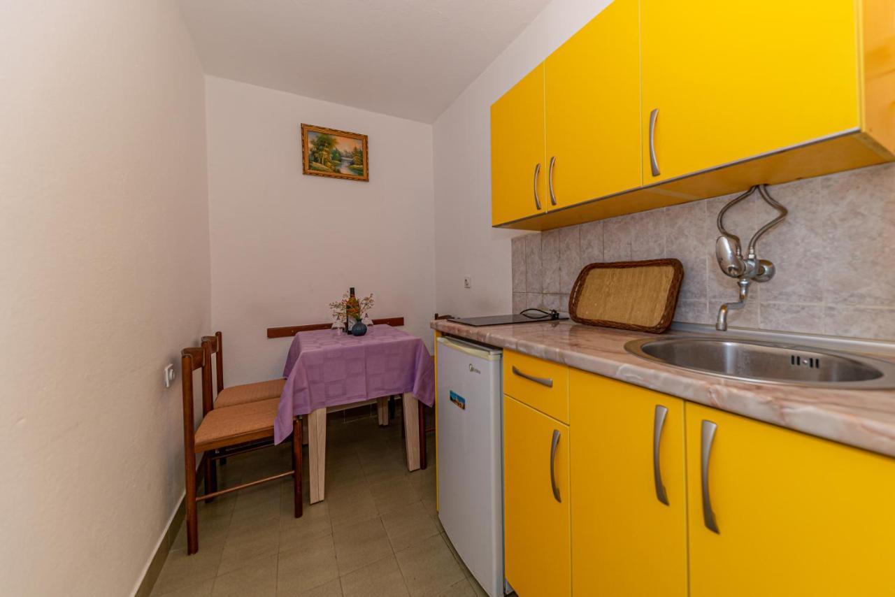 Apartment Knezevic Petrovac Eksteriør billede